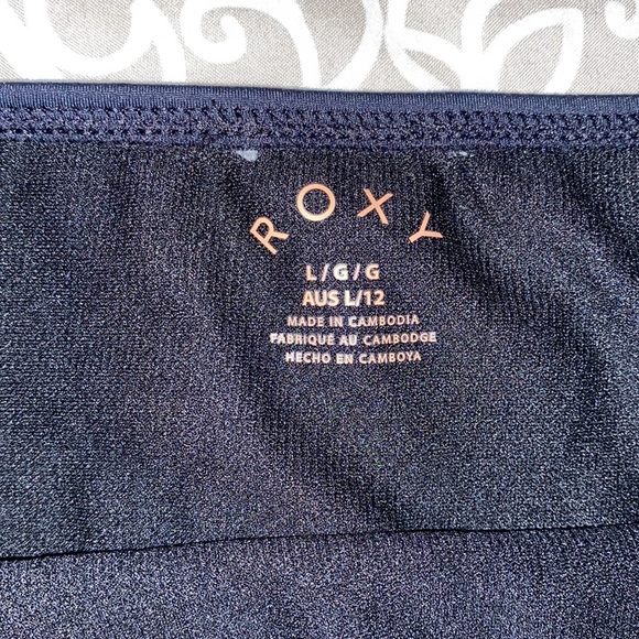 BRAND NEW ROXY bikini bottom 👙 - Picture 2 of 5